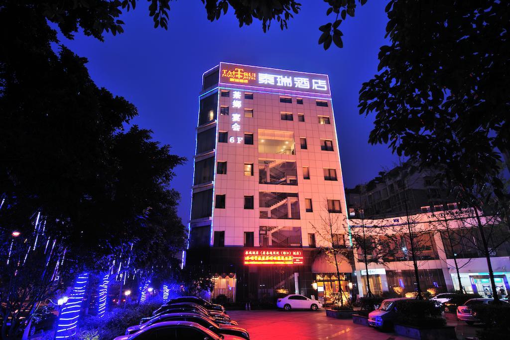 Tairui Hotel Chengdu Exterior foto